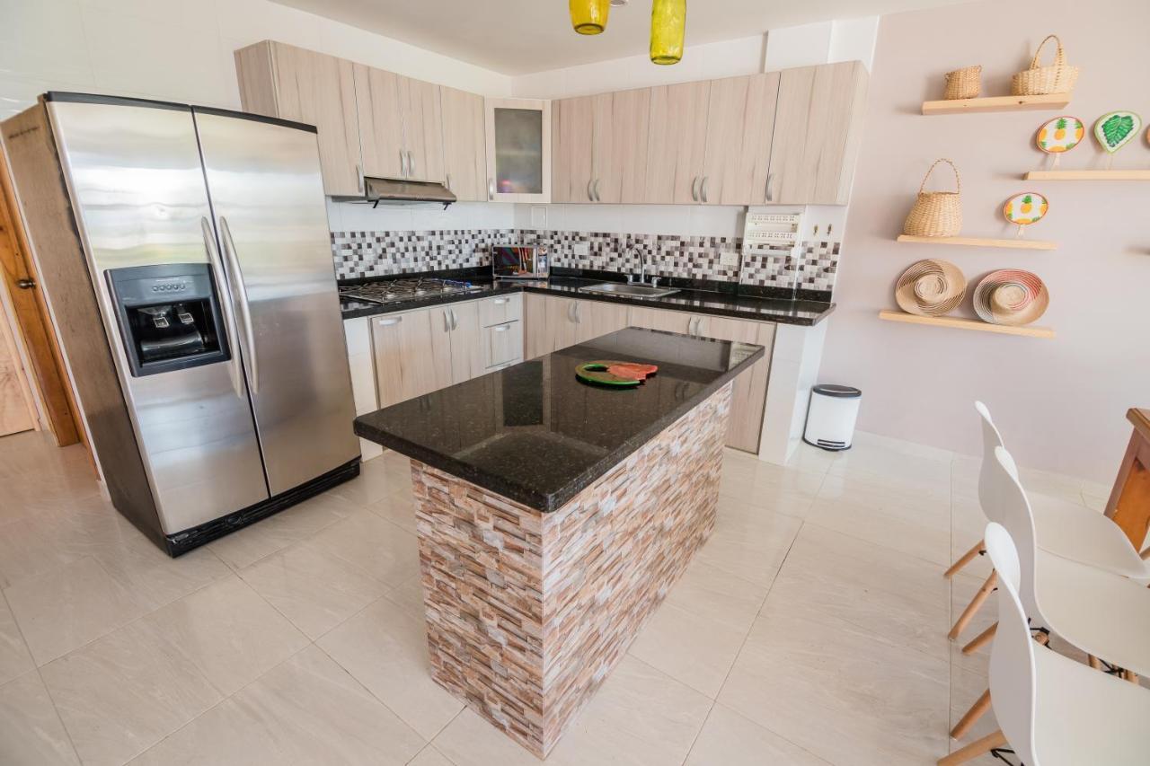 Makena La Boquilla Beach Hostel Cartagena Екстер'єр фото